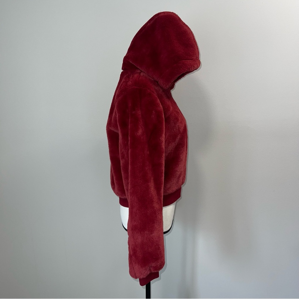 *SOLD* Faux Fur Semi-Cropped Red Hooded Jacket - Picture 4 of 9